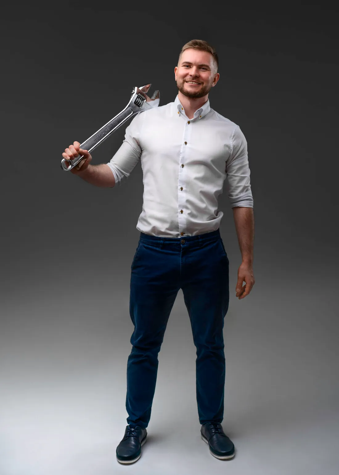 Adam Puchowicz, marine engineer.